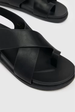 Schuh Thalia Toe Loop Footbed Black Sandals -Roman Store 151902s4 scaled
