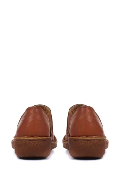 Loretta Tan Ladies Wide Fit Flat Leather Sandals -Roman Store A27143s3 scaled