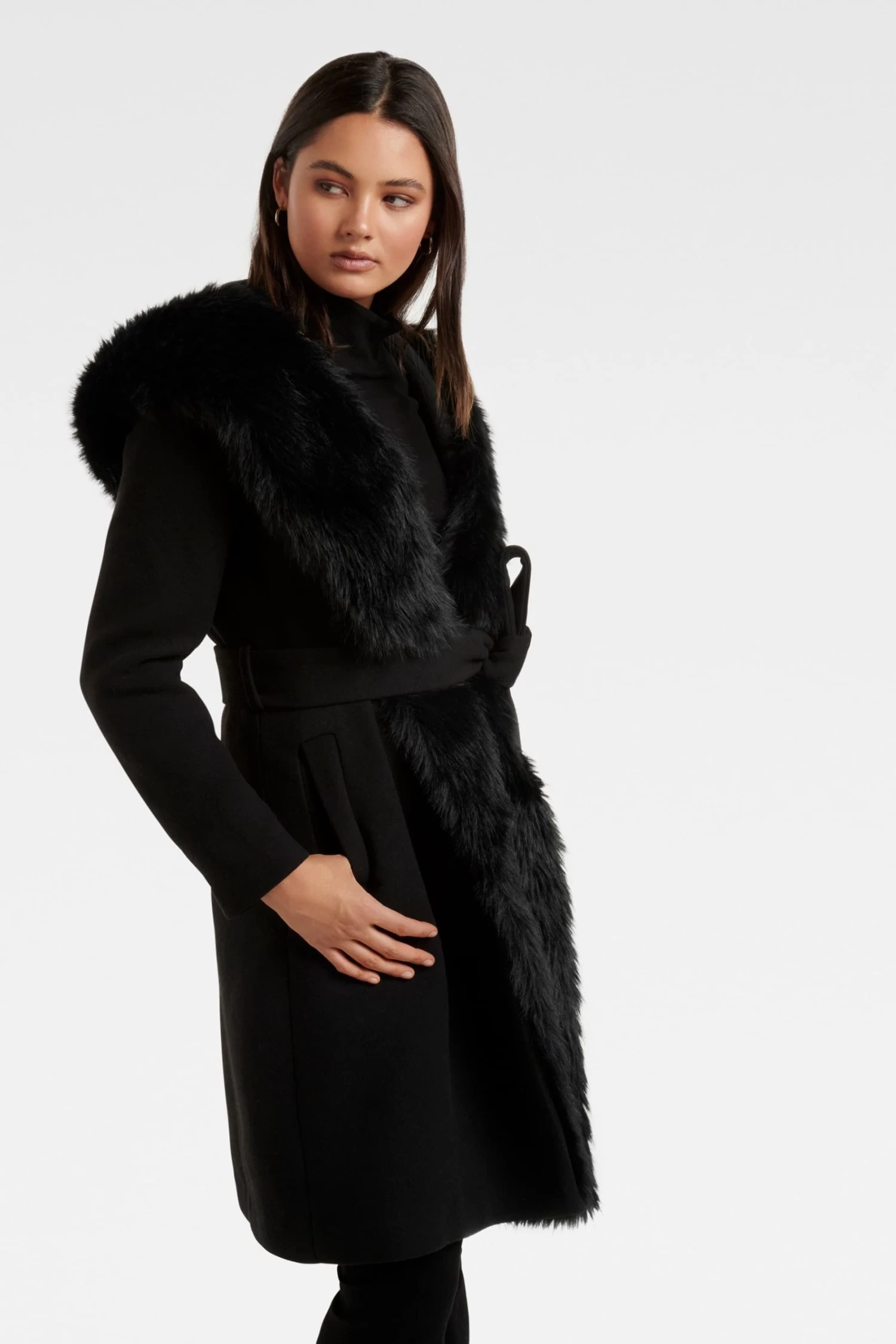 Forever New Tilda Faux Fur Coat 3 Forever New Tilda Faux Fur Coat - Image 3