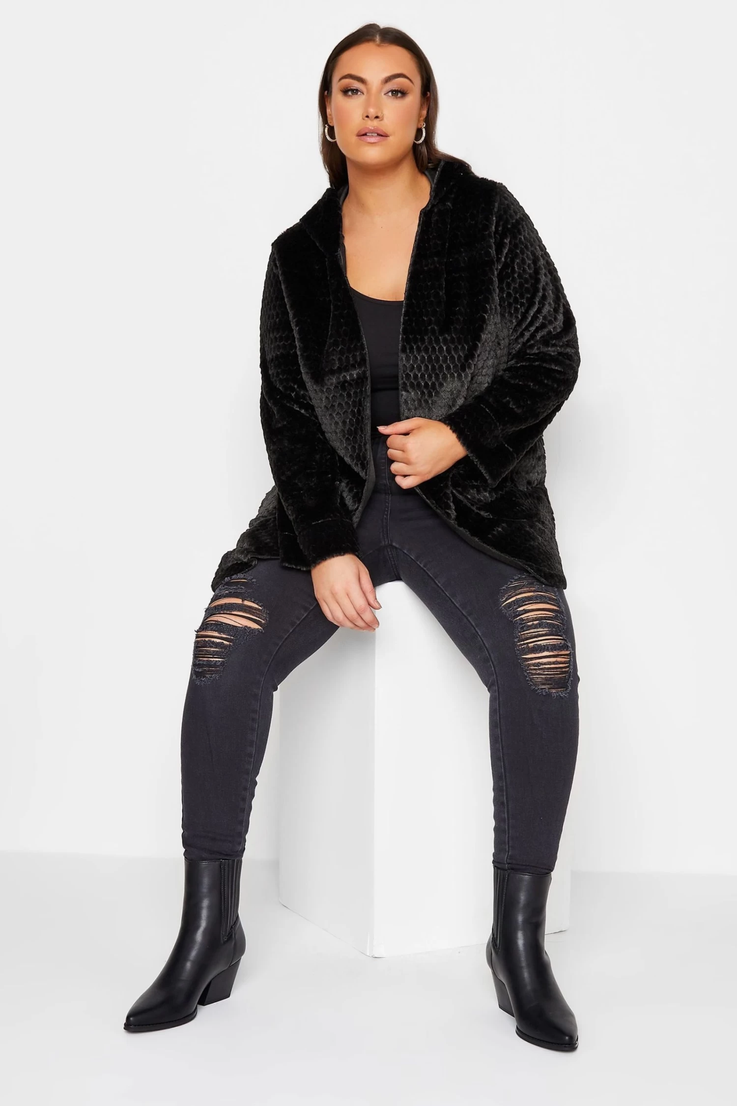 Yours Curve Luxury Hoodie Faux Fur Jacket 2 Yours Curve Luxury Hoodie Faux Fur Jacket - Image 2
