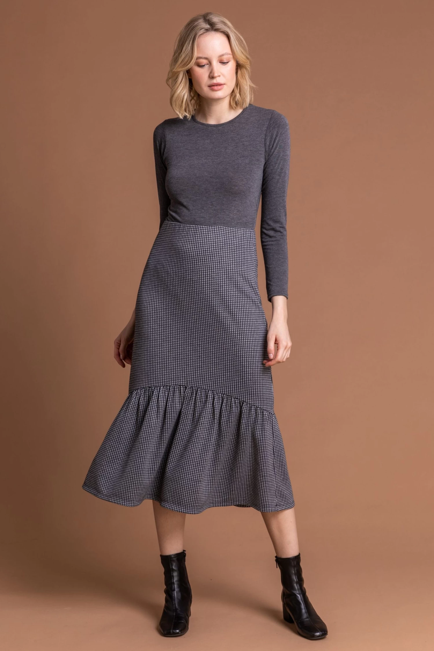 Dusk Houndstooth Tiered Midi Skirt 3 Dusk Houndstooth Tiered Midi Skirt - Image 3