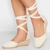 Yours Curve Extra-Wide Fit Closed Toe Espadrille Crochet