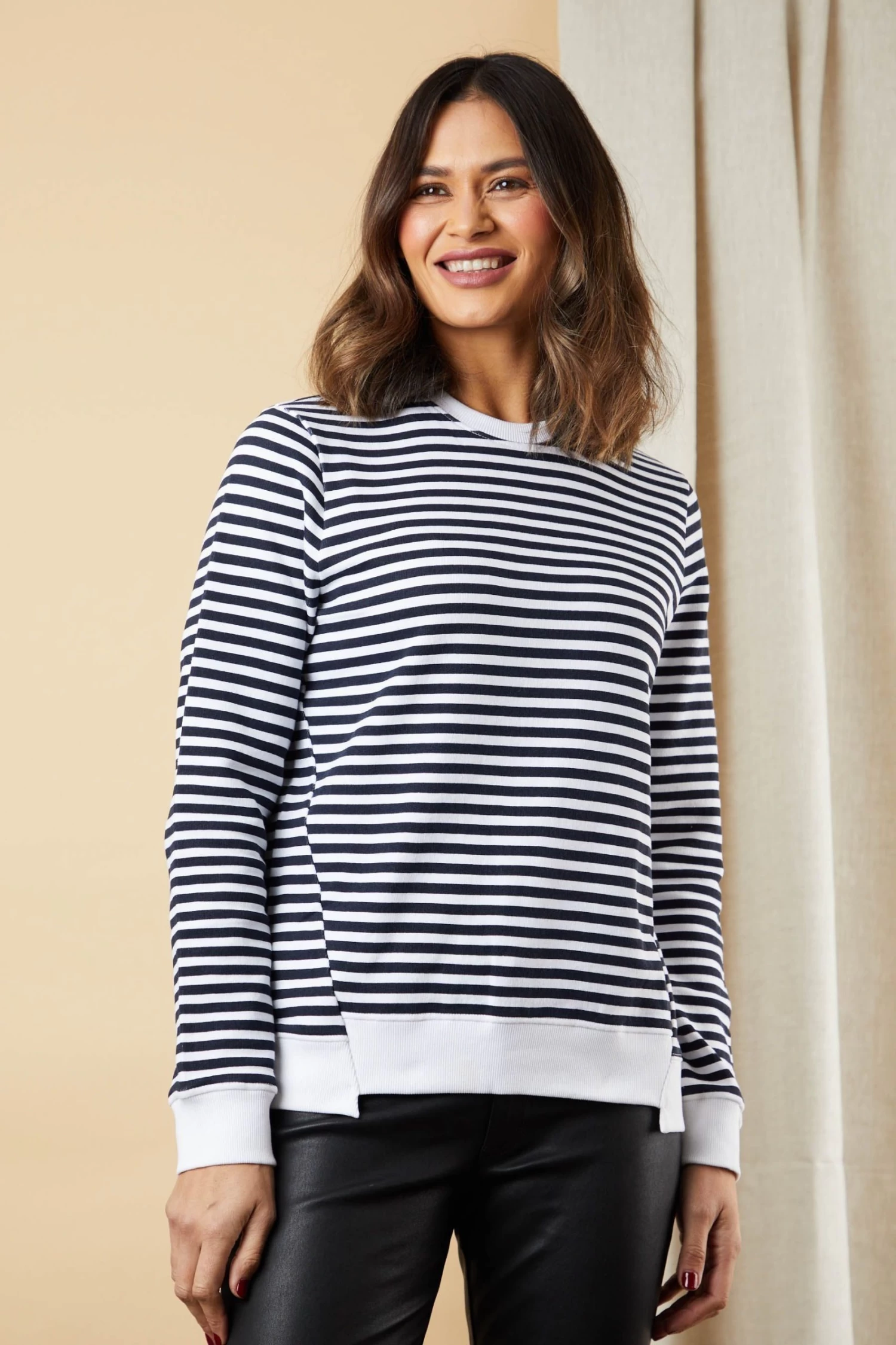 Lakeland Leather Chelsea Striped White Sweatshirt 1 Lakeland Leather Chelsea Striped White Sweatshirt