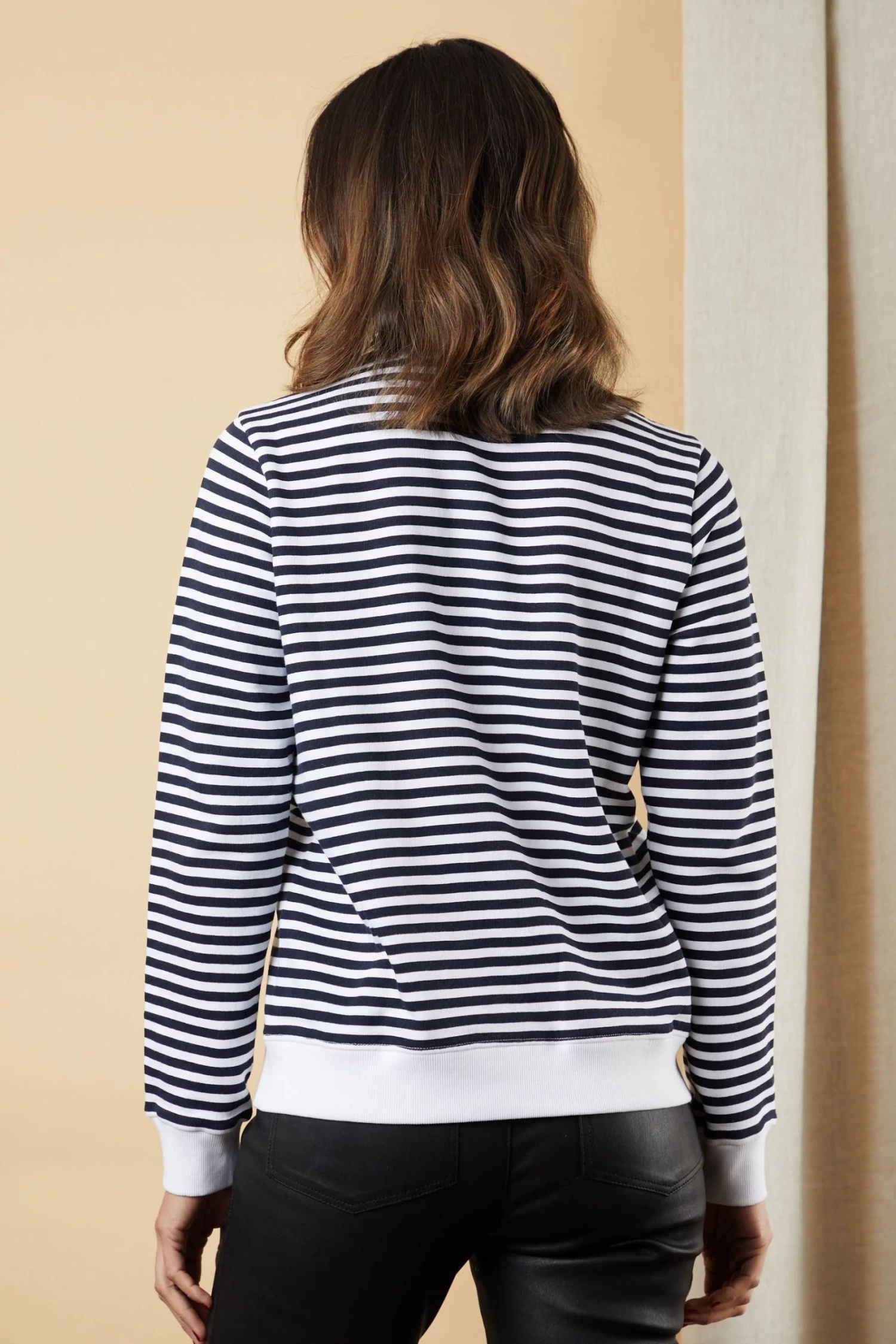 Lakeland Leather Chelsea Striped White Sweatshirt 2 Lakeland Leather Chelsea Striped White Sweatshirt - Image 2