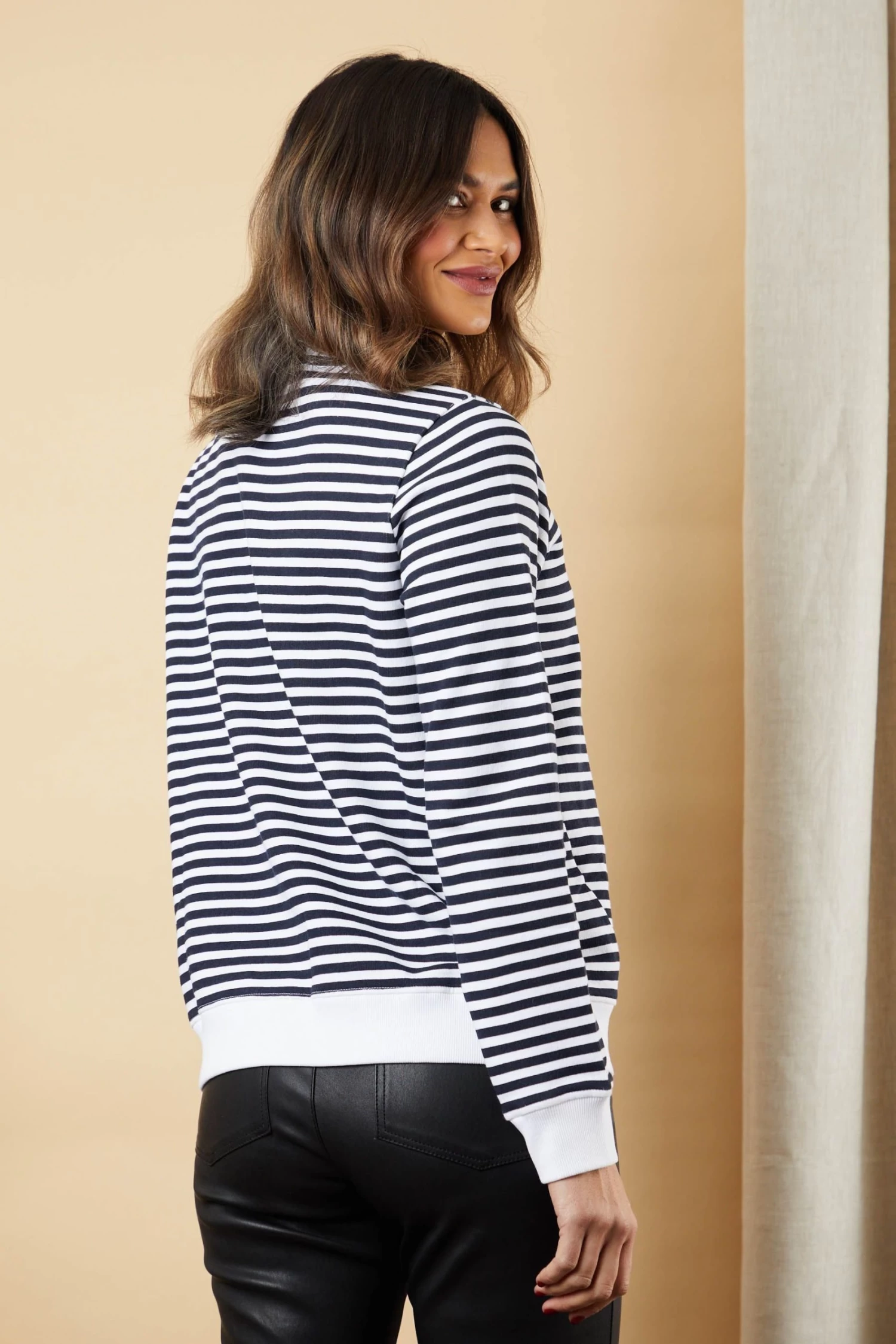 Lakeland Leather Chelsea Striped White Sweatshirt 4 Lakeland Leather Chelsea Striped White Sweatshirt - Image 4