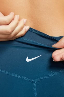 Nike Dri-FIT Mid Rise 7/8th Swoosh Leggings -Roman Store U46436s5 scaled